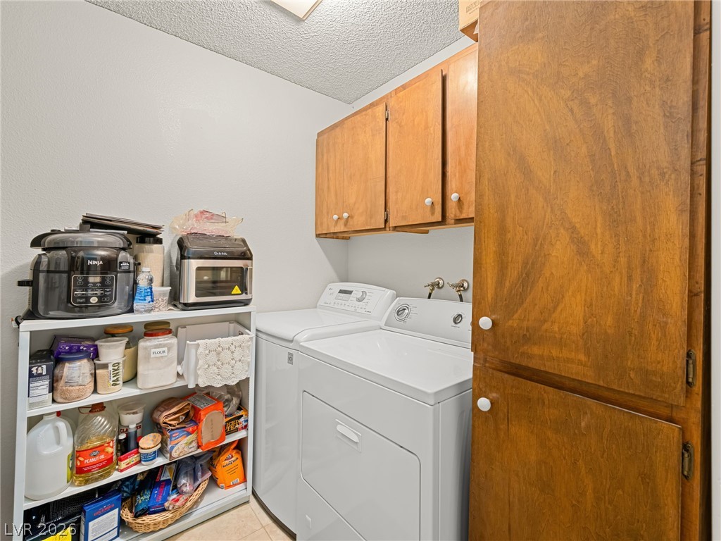 3422 Kensbrook Street Property Photo 24