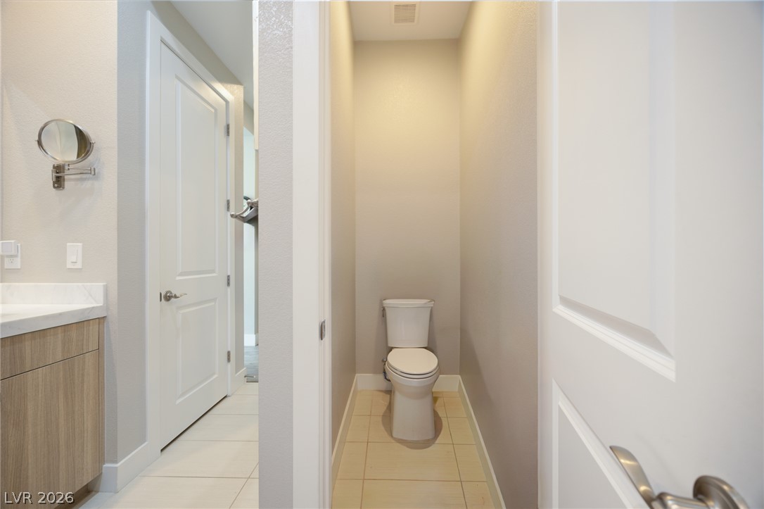 6673 Titanium Crest Street Property Photo 7