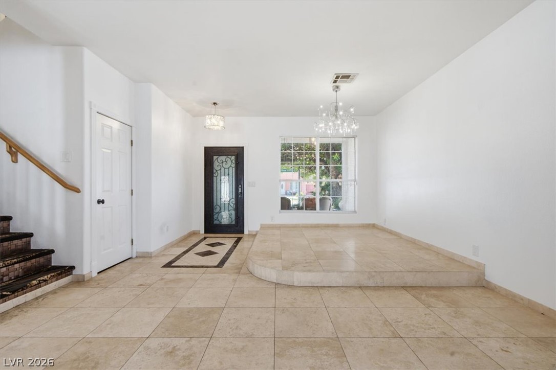 5936 Royal Castle Lane Property Photo 14