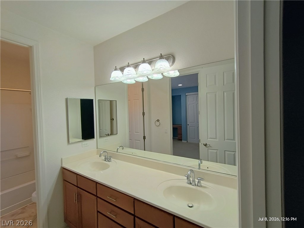 2316 Malaga Peak Street Property Photo 15