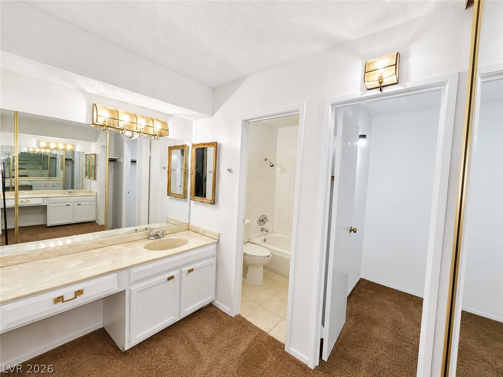 750 South Royal Crest Circle 323 Property Photo 11