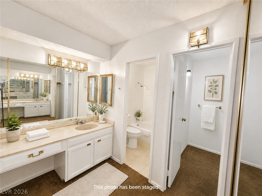 750 South Royal Crest Circle 323 Property Photo 12