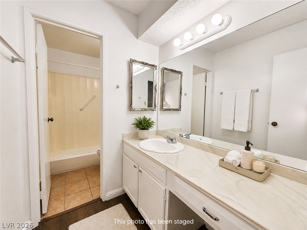 750 South Royal Crest Circle 323 Property Photo 14