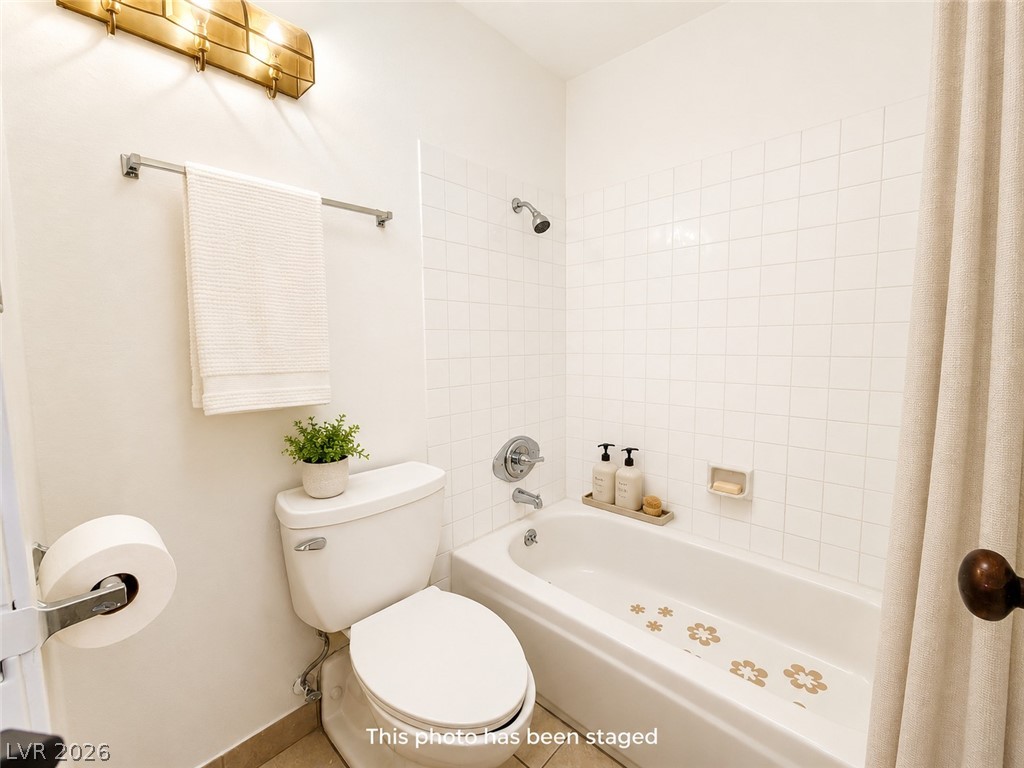 750 South Royal Crest Circle 323 Property Photo 16