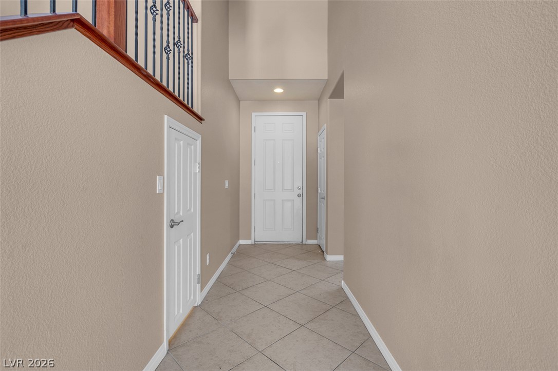 2505 Festive Court Property Photo 4
