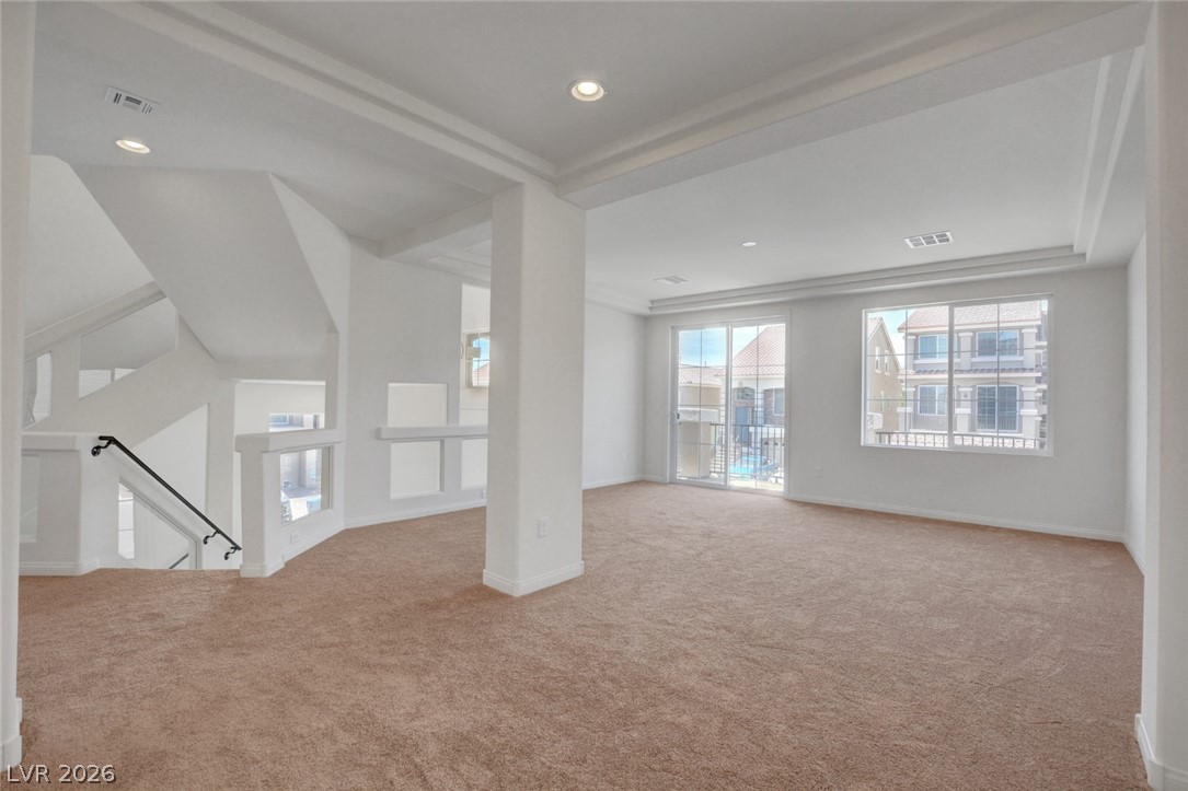 9824 Grey Sands Property Photo 6