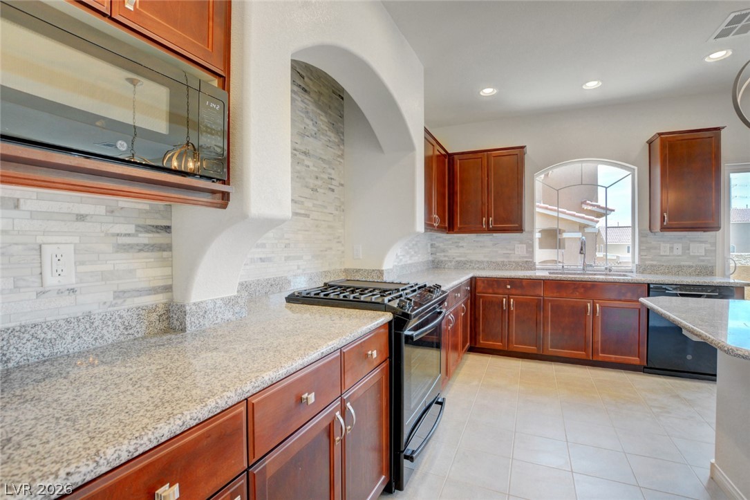 9824 Grey Sands Property Photo 16