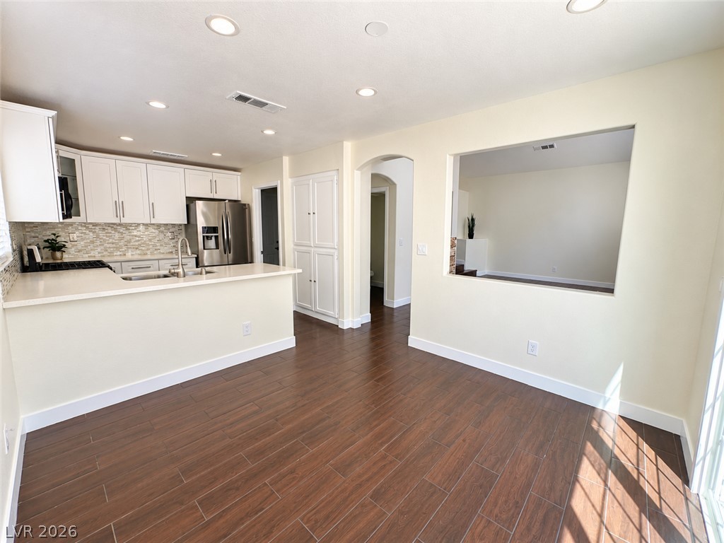 1728 Matador Way Property Photo 3