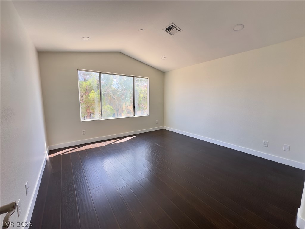 1728 Matador Way Property Photo 8