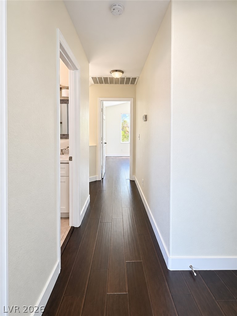 1728 Matador Way Property Photo 12