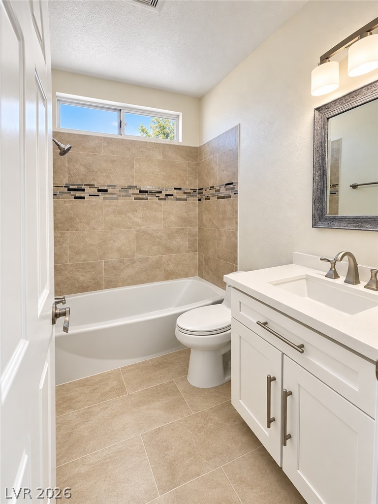 1728 Matador Way Property Photo 13