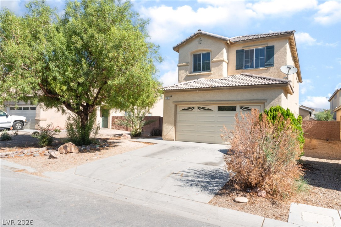 32 Rosa Rosales Court Property Photo 2