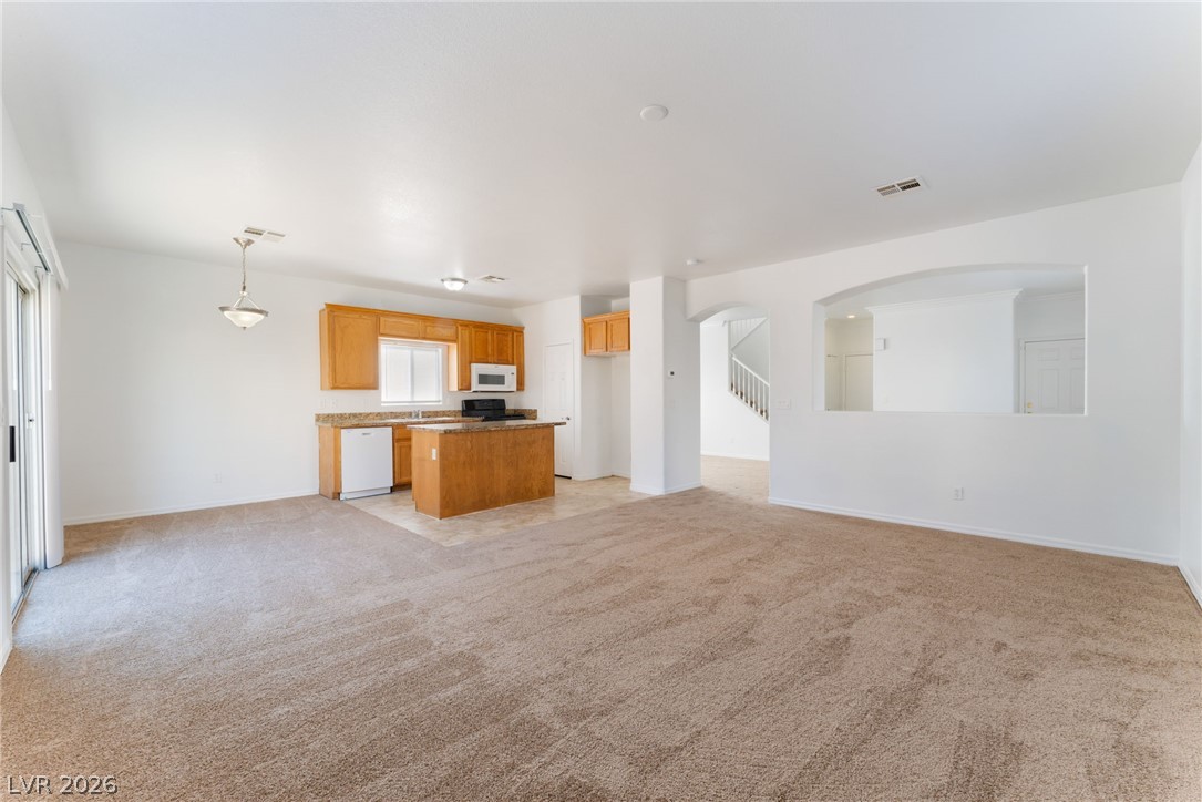 32 Rosa Rosales Court Property Photo 8