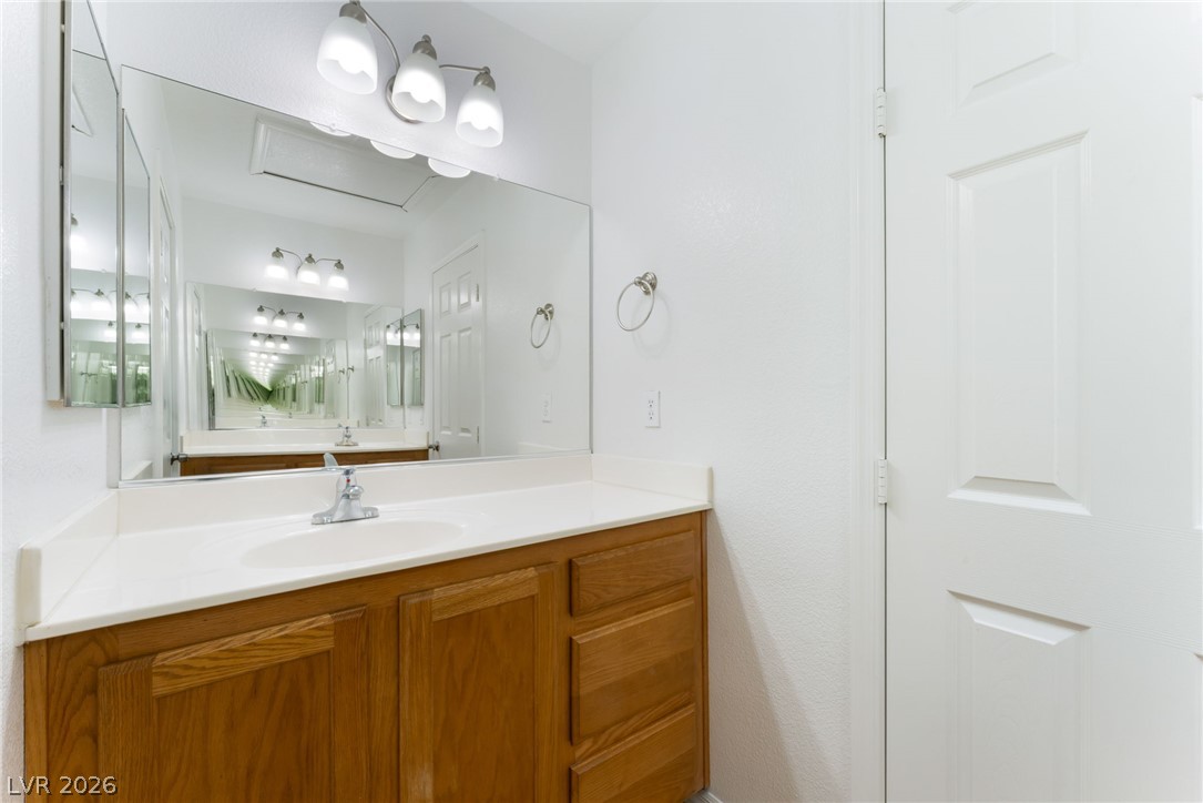 32 Rosa Rosales Court Property Photo 14