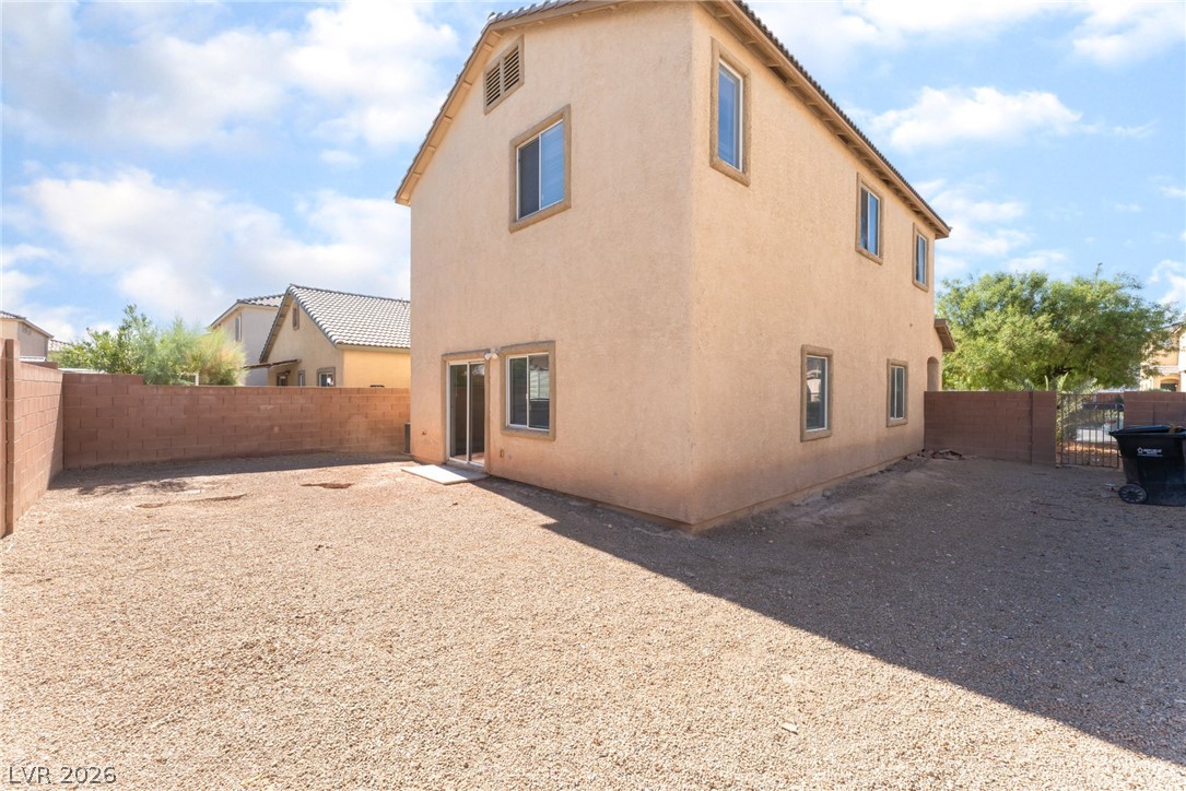 32 Rosa Rosales Court Property Photo 15