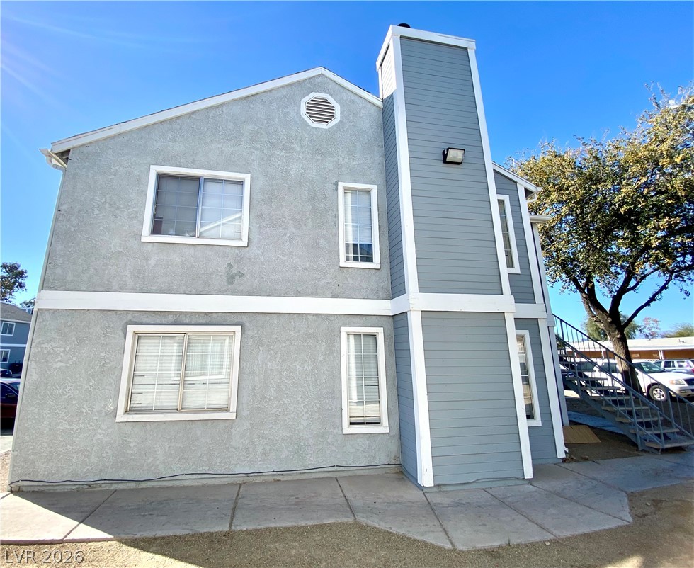 1872 Cosmic Drive Property Photo 3