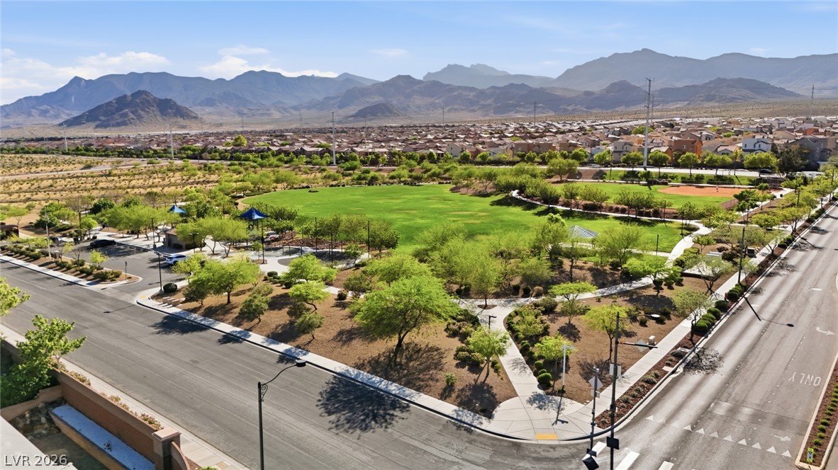 10981 Fennel Avenue Property Photo 25