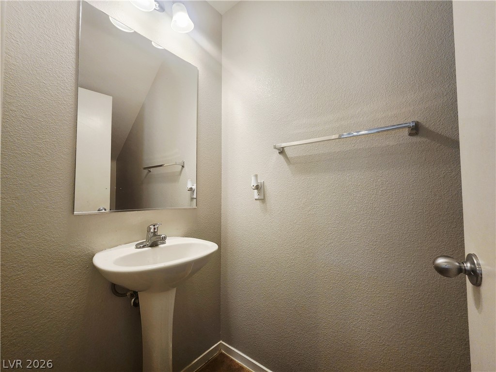 1713 Ronzard Avenue Property Photo 6
