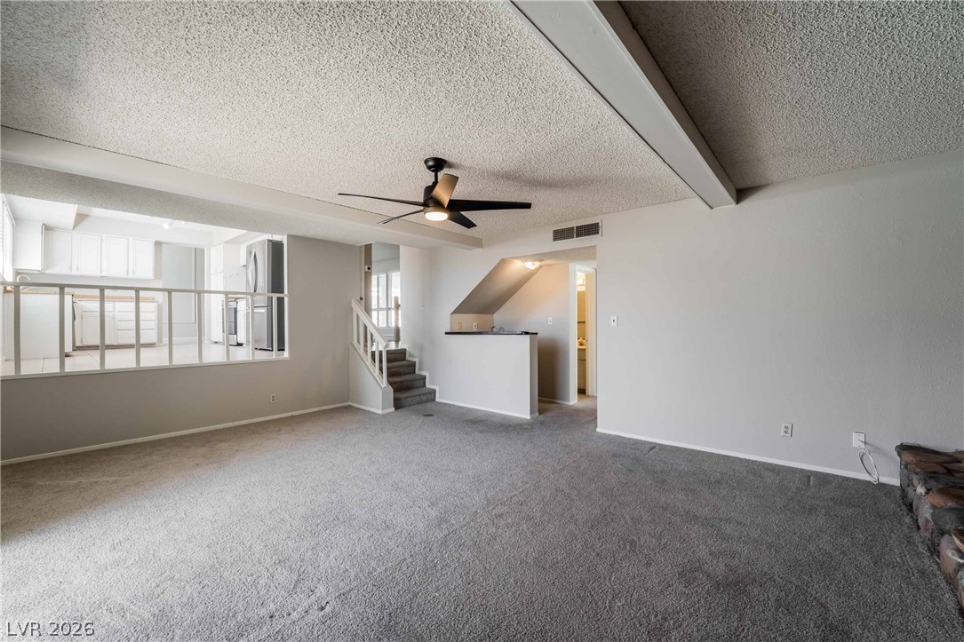 8705 Isola Drive Property Photo 11
