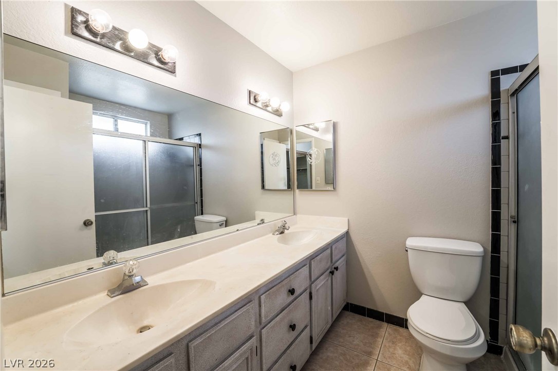 8705 Isola Drive Property Photo 16