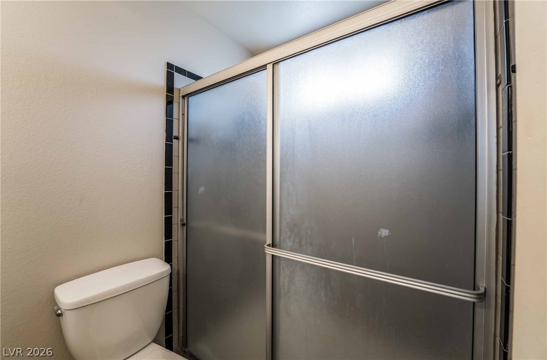 8705 Isola Drive Property Photo 17
