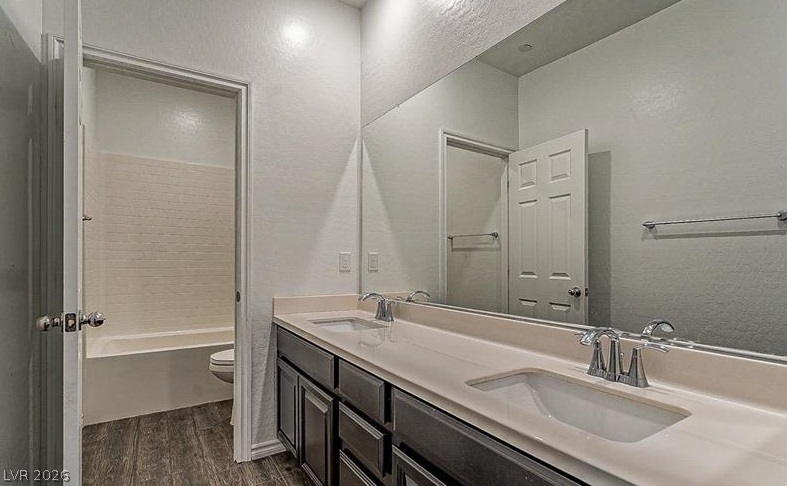 3159 Hazy Hills Avenue Property Photo 5