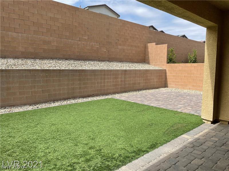 3159 Hazy Hills Avenue Property Photo 8