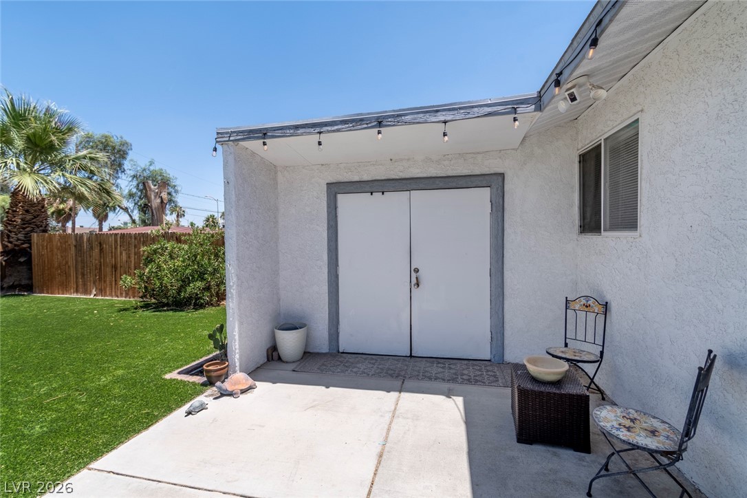 1937 Peyton Drive Property Photo 6