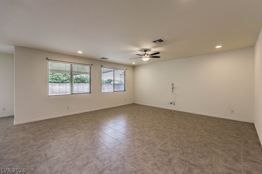 991 Whitworth Avenue Property Photo 10