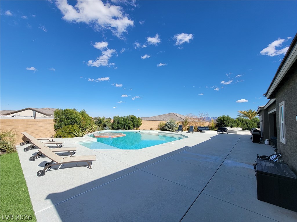 8740 South Pioneer Way Property Photo 31