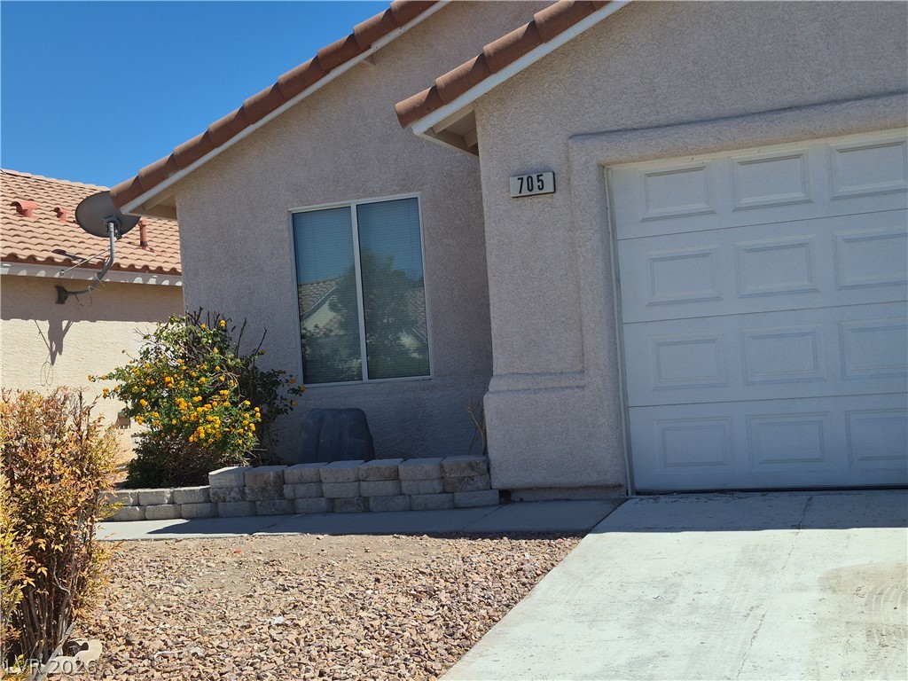 705 West Alecandro Daniel Avenue Property Photo 3