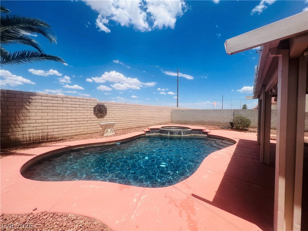 660 Bonanza Plain Avenue Property Photo 5