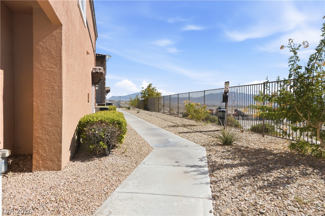 10410 Gold Shadow Avenue Property Photo 3