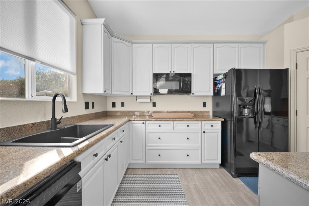 1323 Rolling Sunset Street Property Photo 17