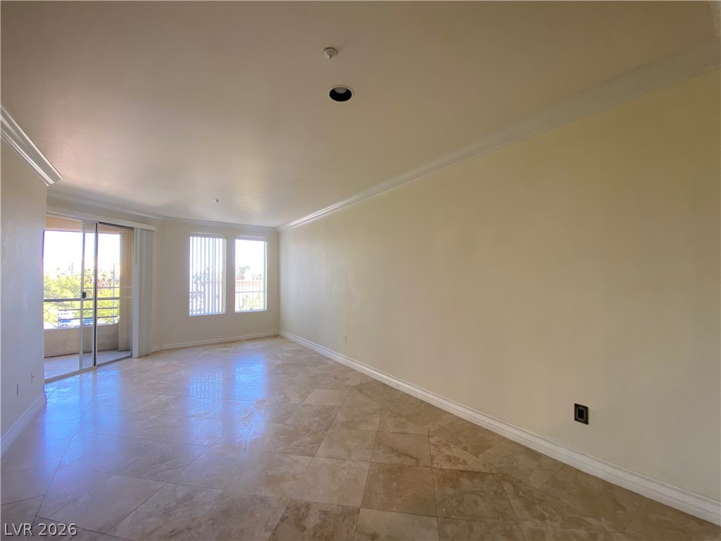 270 East Flamingo Road 215 Property Photo 3