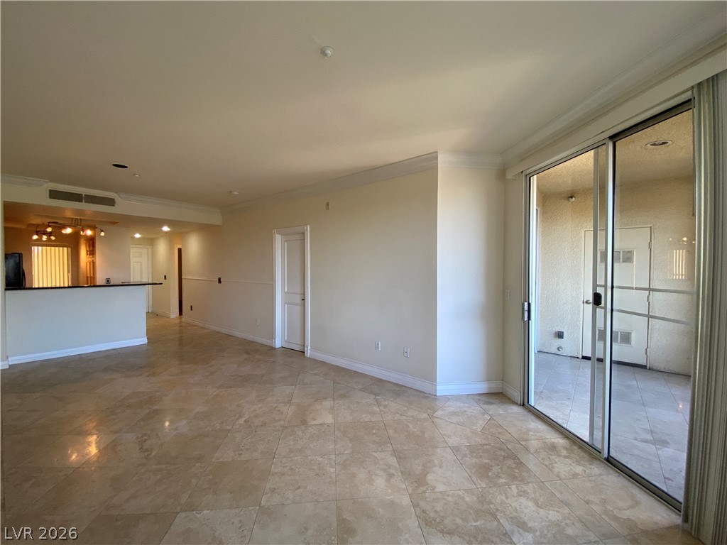 270 East Flamingo Road 215 Property Photo 11