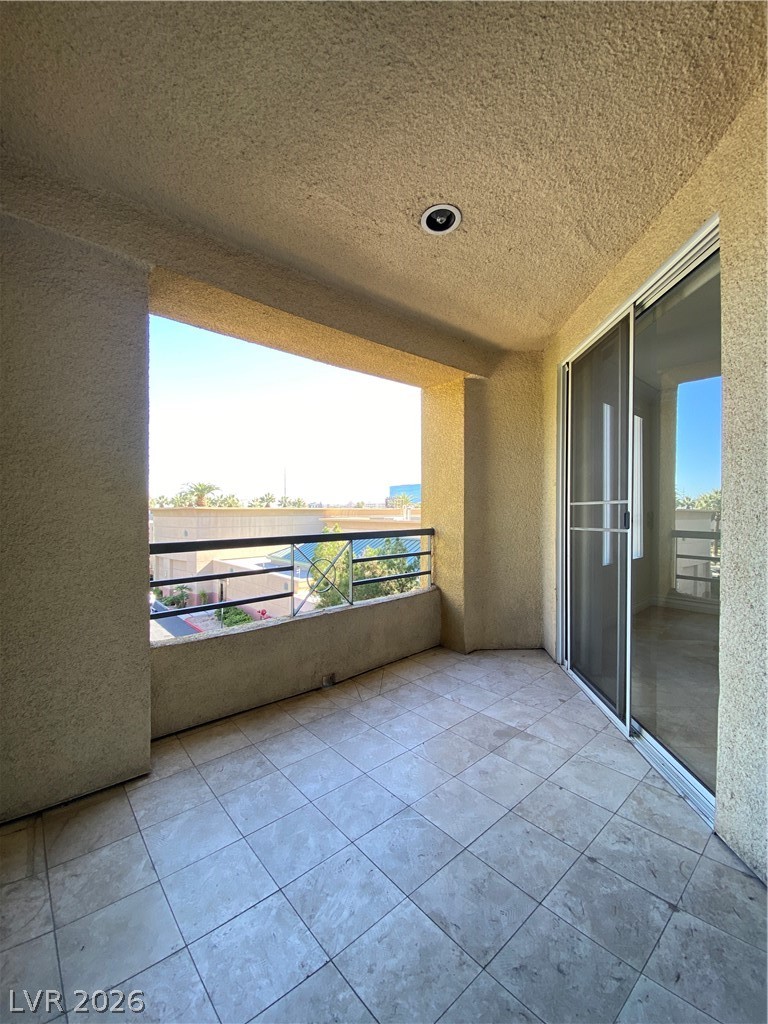 270 East Flamingo Road 215 Property Photo 23