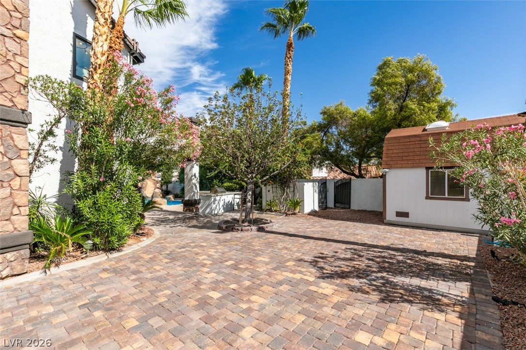 2200 Paseo Court Property Photo 63