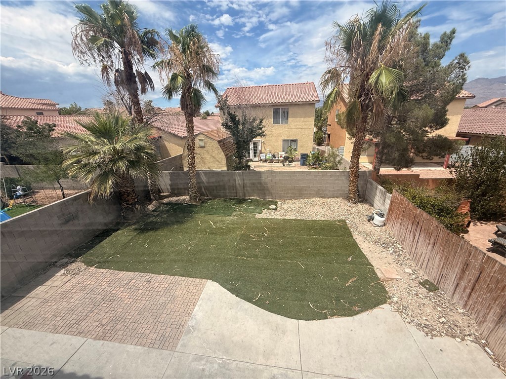 8608 Hidden Pines Avenue Property Photo 23