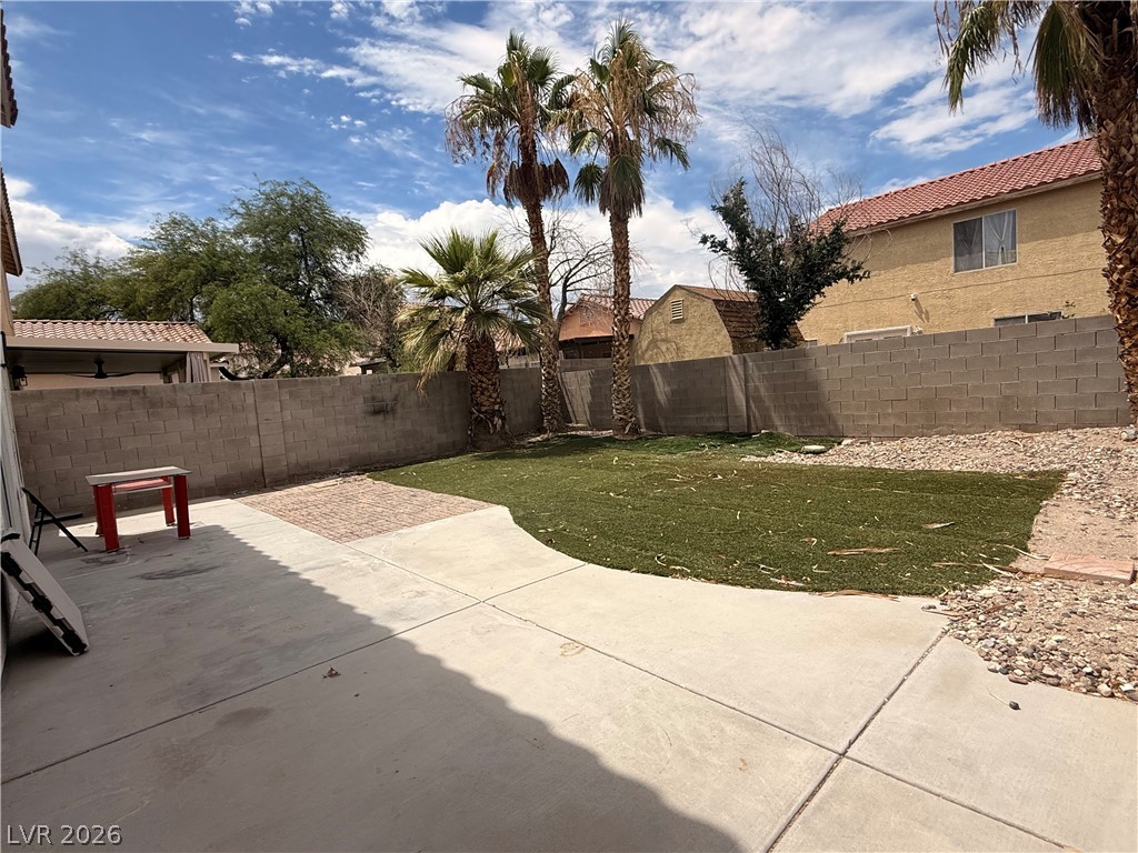 8608 Hidden Pines Avenue Property Photo 27