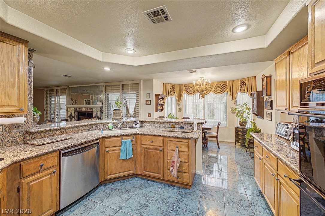 8208 Swan Lake Avenue Property Photo 7