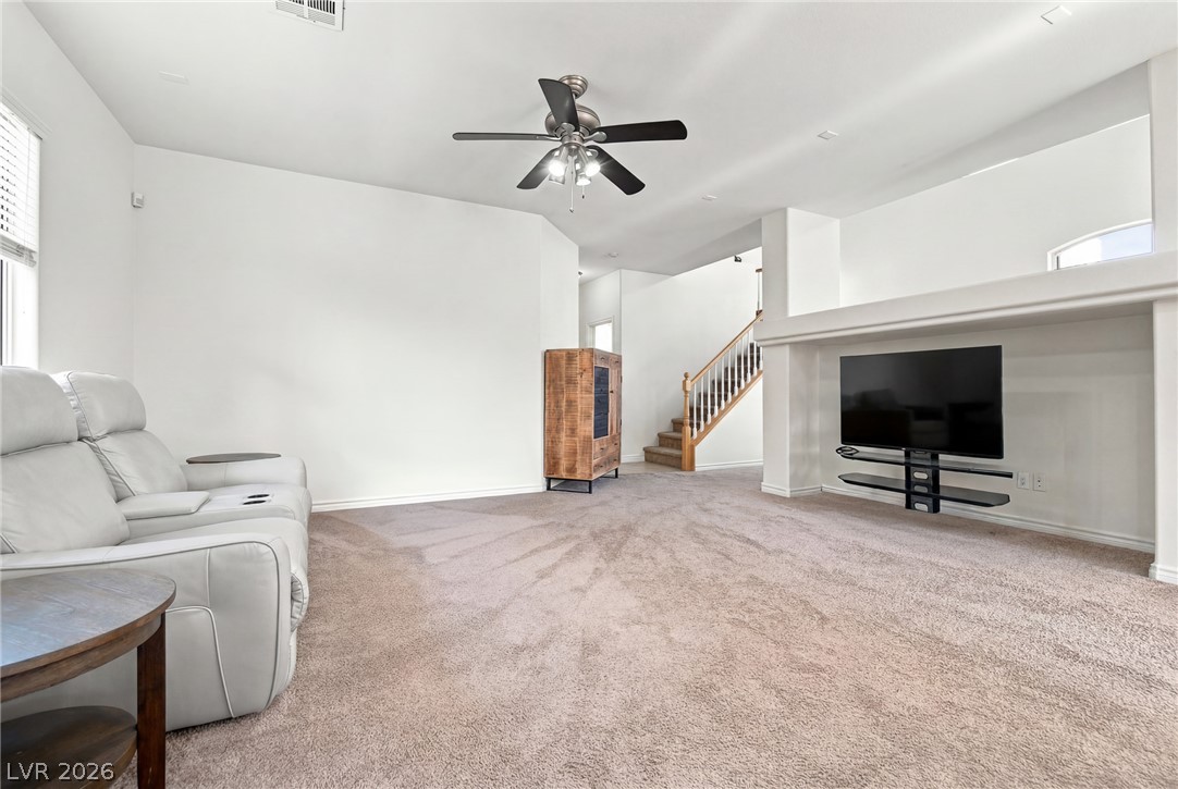 7425 Glorious Sun Drive Property Photo 10