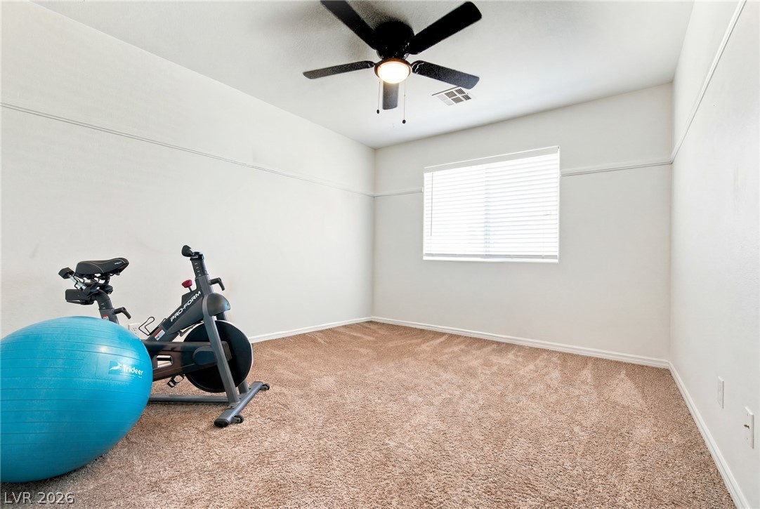 7425 Glorious Sun Drive Property Photo 18