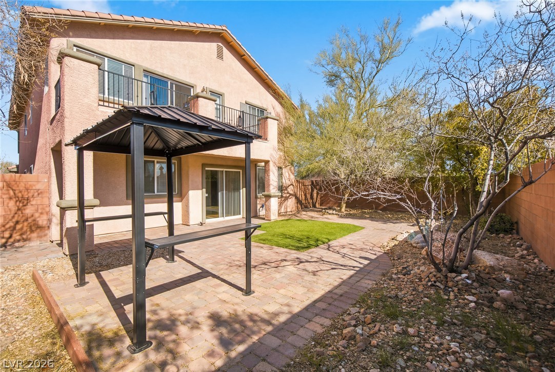 7425 Glorious Sun Drive Property Photo 27