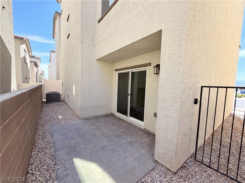 6875 Crimson Shadow Street Property Photo 5
