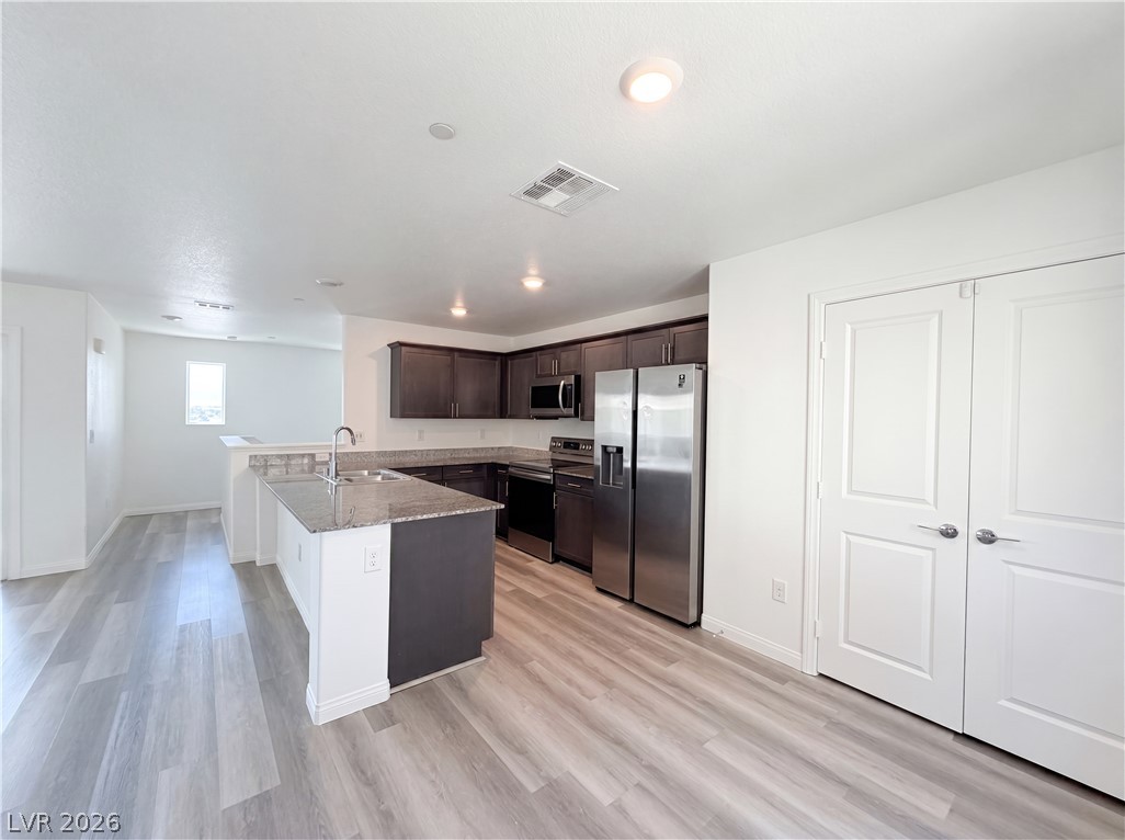 6875 Crimson Shadow Street Property Photo 12