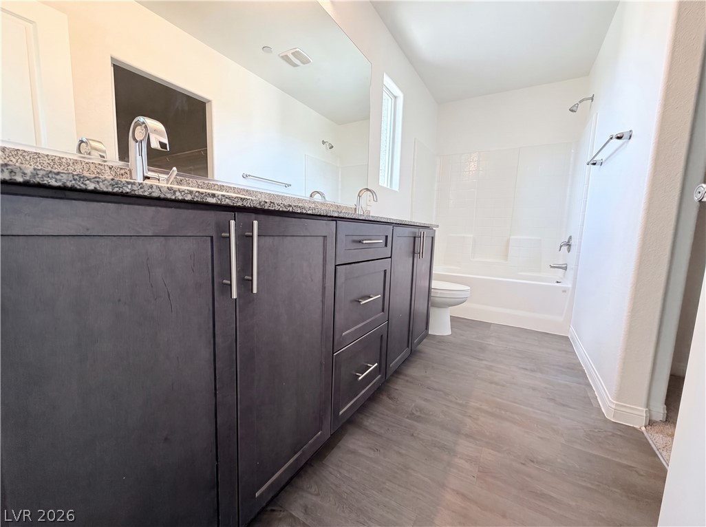 6875 Crimson Shadow Street Property Photo 16