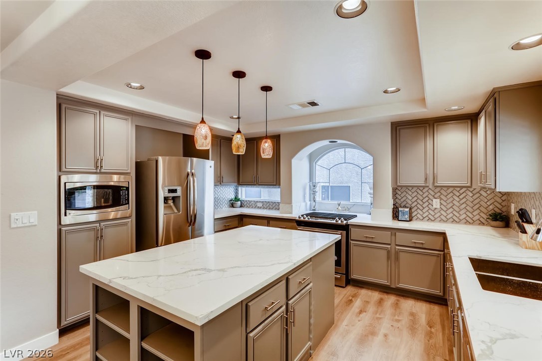 6675 Ironbound Bay Property Photo 8