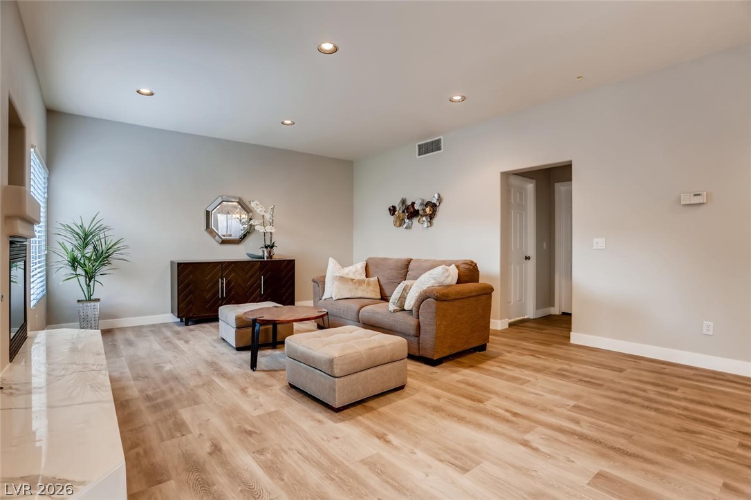 6675 Ironbound Bay Property Photo 11
