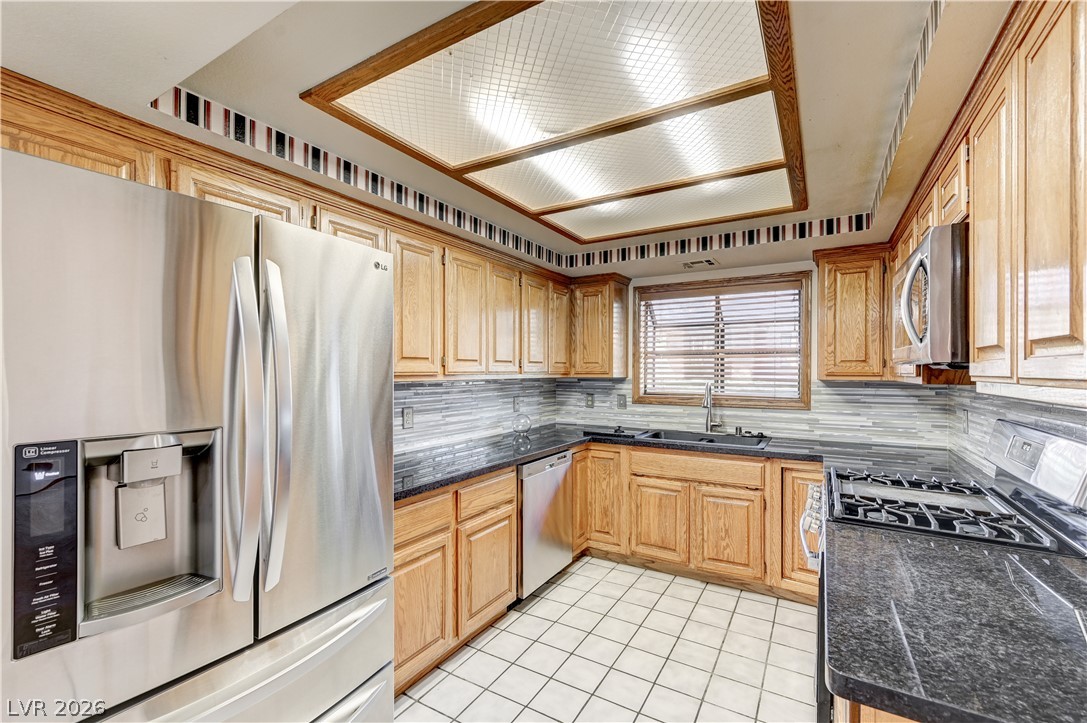 7916 Canoe Lane Property Photo 17